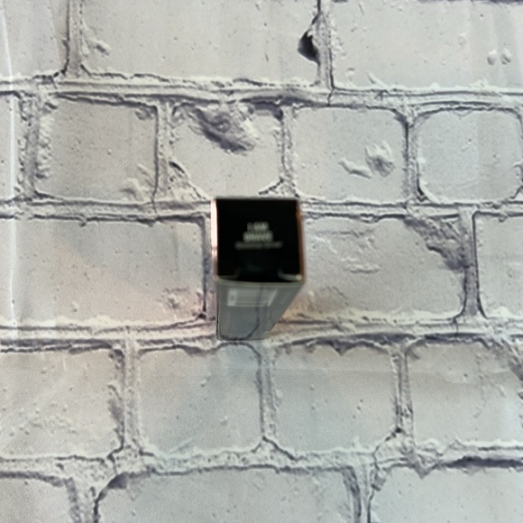 New‎ in box REALHER Lip Gloss I am Brave Silver High Shimmer neutral shine - Picture 8 of 9